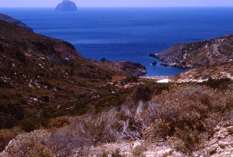 38-Kithira (tra Aghia Anarghiri e Melidoni),17 luglio 1997.jpg
